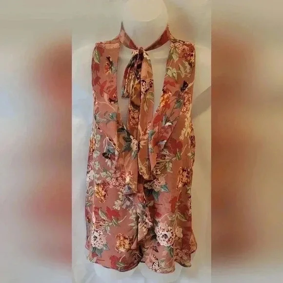 Sun and Shadow Floral Sleeveless Ruffle V-neck with Tie, Size medium - Picture 2 of 10